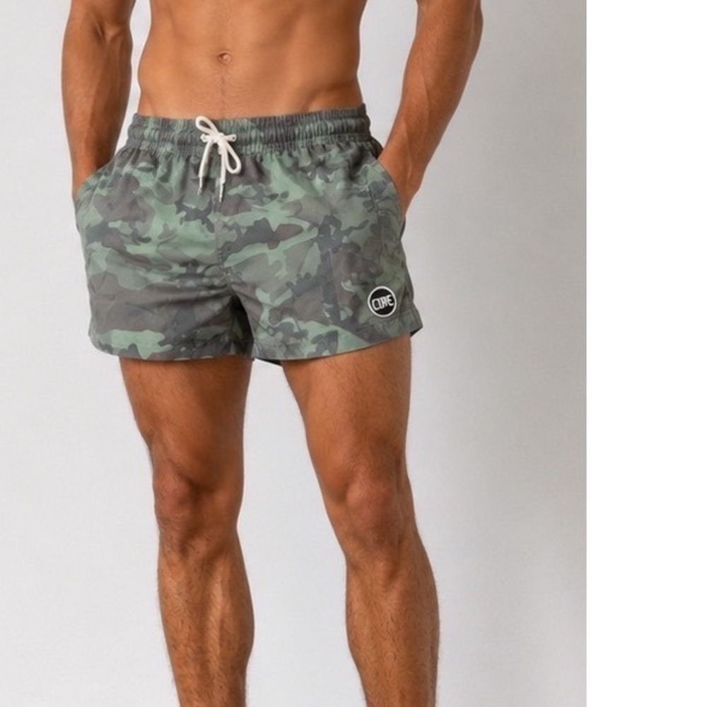Cove shorts Mens 32 Green Camouflage Swim Gym